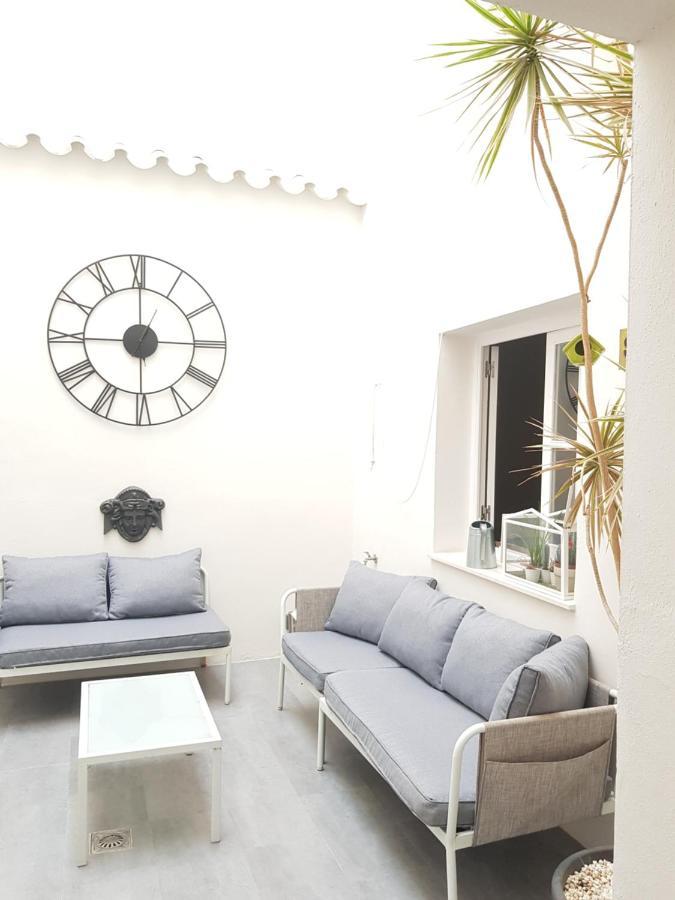 House Sevillana - Patio 외부 사진